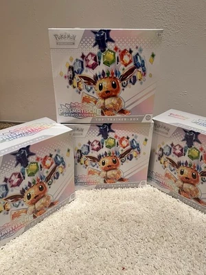 Pokémon Prismatische Entwicklungen Top Trainer Box Sealed OVP - Deutsch - Bild 1 von 3