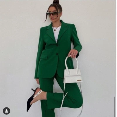 Blazer ZARA Ajustado Verde Manzana Blogger Favorito Foto 1 de 4