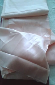PINK SATIN FABRIC - VINTAGE 1940/50'S - WIDTH 42 INCHES - LENGTH 3.51 METRES - Picture 1 of 3