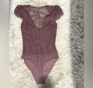 Mauve Spitzen Body Gr:S Fit Small Medium - Bild 1 von 1