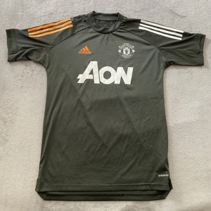 Camiseta de fútbol de entrenamiento Manchester United 2020/2021 juvenil talla 15-16 AON - Imagen 1 de 9