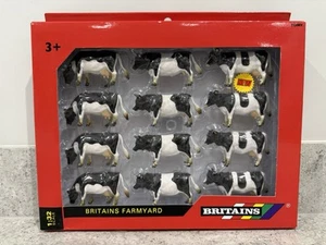 Britains Farm - 12 x Friesian Cow (Dirty Feet) Pack - 1:32 - 42986 - New/Mint - Picture 1 of 3