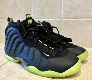 Nike Air Foamposite One Black Volt Youth Uomo Taglia 7 Bambini HF2902-001 IN MANO - Foto 1 di 5