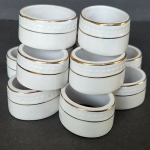 Anillos de servilleta ovalados Poecelain blanco borde dorado punto en relieve clásico tradicional  - Imagen 1 de 9