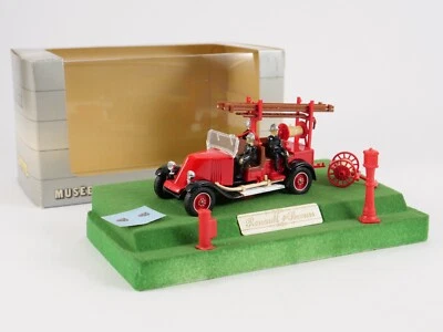 Verem Collezione Museo N.105 Camion Pompieri Renault 1er Scorta 1/43 A Scatola - Immagine 1 di 4