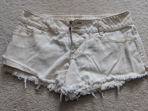 girls shorts 29 full tilt booty tan distressed cut off cute sexy petite teen hot - Picture 1 of 5