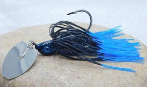 Plantilla Vibradora Swim Pro Bladed con Gancho Trokar Negro Azul Punta de Fuego HIO080 - Imagen 1 de 3