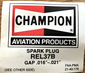 Aviation Spark Plugs Champion REL37B NEW - Imagen 1 de 3