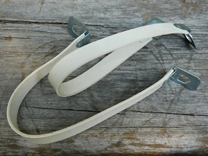 2 Daimler SP250 White Grab Straps 17.75" Leather - Foto 1 di 3