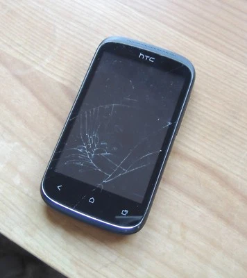 HTC  Desire C - schwarz (Ohne Simlock) - Bild 1 von 4