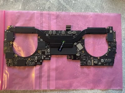 MacBook Pro A1989 13” 2018 Logic Board I7 2,8 GHz 16gb Ram 512 Gb SSD - Bild 1 von 4