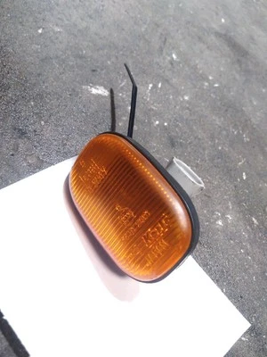 TOYOTA ECHO 1999-2005 INDICADOR DERECHO/NIEBLA/PROTECTOR LATERAL INTERMITENTE (REPETIDOR) NCP10 Foto 1 de 4