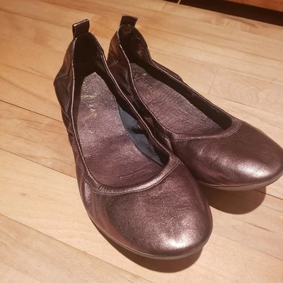 Pisos de ballet Cole Haan bronce dorado metálico talla 8 balletcore minimalista Foto 1 de 4