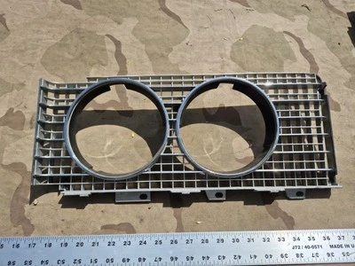 Faro de pasajero derecho Ford LTD 1974 74 D4AB-13052 OEM  Foto 1 de 4