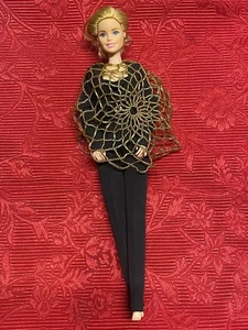 Barbie Doll 2013 Mattel Fully Clothed Blonde Hair - Picture 1 of 4