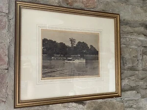 Vintage Large Framed Black White Photograph Portrait Photo Boat Ship Thames 1930 - Foto 1 di 9