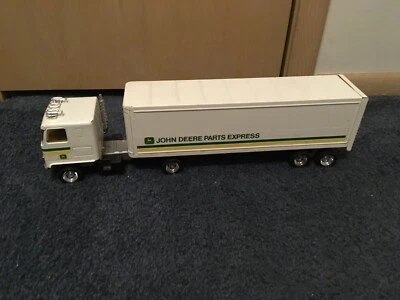 ERTL 1/25 Scale John Deere Parts Express Semi Truck Vintage - Image 1 of 4