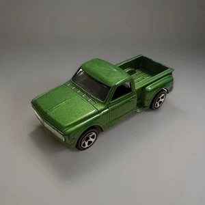 Hot Wheels Custom 69 Chevy 2--6 Red Line Grün Top Zustand! - Bild 1 von 15