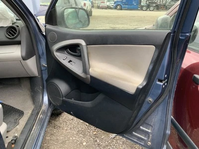 RAV 4     2010 Front Door Trim Panel 1396400 Foto 1 de 4