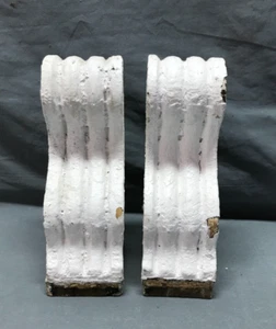 One Pair Small Antique Wood Corbel Bookends VTG Porch Shelf Brackets Old 589-25B - Picture 1 of 12