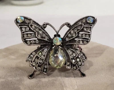 Anillo elástico mariposa incrustada con diamantes de imitación Foto 1 de 4