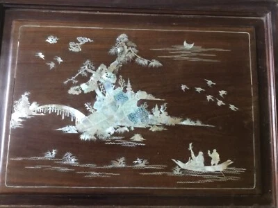 Panneau de bois plateau  avec incrustations de nacre 19 eme - Photo 1/4