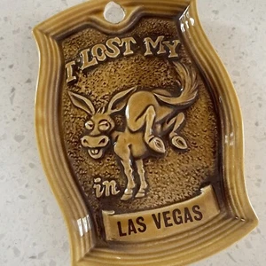 Vintage “I Lost My A— in Las Vegas” Wall Art Hanging Kitch Made in Japan - Picture 1 of 6