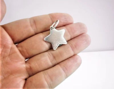 TIFFANY & CO. STAR Pendant in sterling silver 925 5 points star medal charm - Immagine 1 di 4