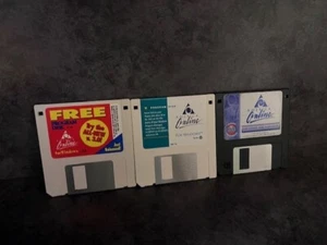 3 Vintage AOL V2.5 America Online Windows 3.5″ FLOPPY Discs. One Rare! - Picture 1 of 1
