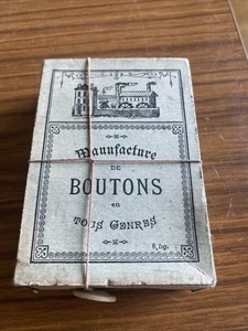 Antigua caja de botones de cartón completa francesa - Fabricación de botones en todos los géneros - Imagen 1 de 8