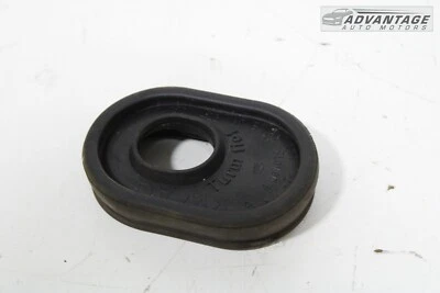 2015-2019 AUDI A3 QUATTRO STEERING GEAR RACK UPPER BUSHING BUSHING RUBBER OEM - Image 1 of 4