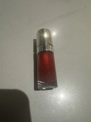 娇韵诗Cherry Lip Comfort Oil - 0.2 盎司唇膏 ~ 全新 ~ 新鲜 — 第 1/2 张图片