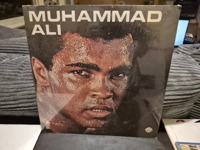 ekim MUHAMMAD ALI SOY EL MÁS GRANDE DINASTÍA CARMESÍ LPN-6020 LP SELLADO Foto 1 de 4
