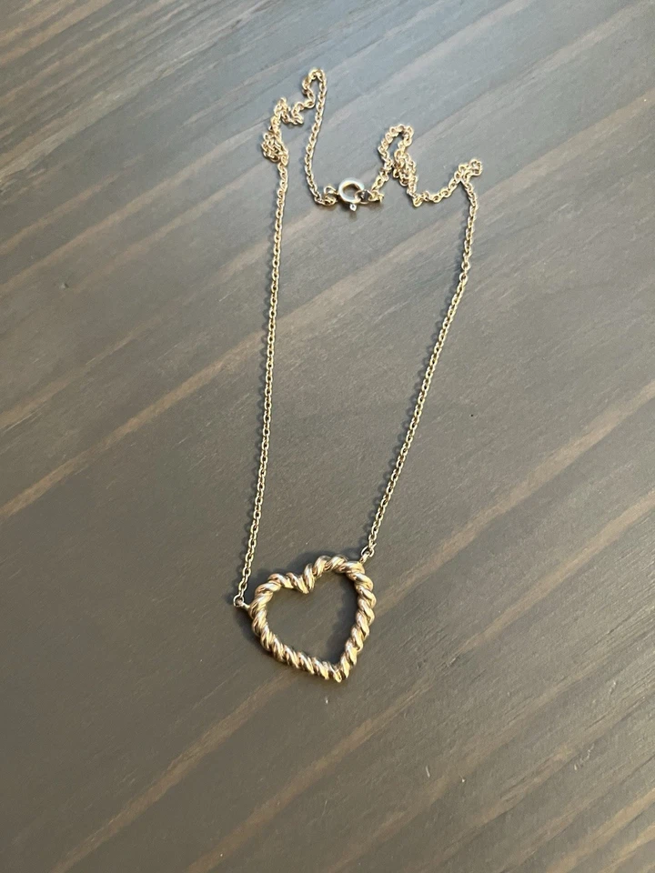 TIFFANY & Co. Collar colgante corazón torcido plata de ley 925 Foto 1 de 1