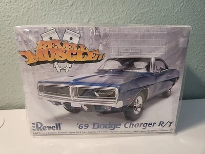 Revell Revell Muscle '69 DODGE CHARGER R/T 1/25 Scale Model Car Kit Open Box - Image 1 of 4