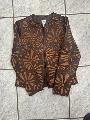 Куртка Chico's коричневая кожа цветочный замшевый дизайн открытая передняя подкладка размер 0 - Изображение 1 из 4
