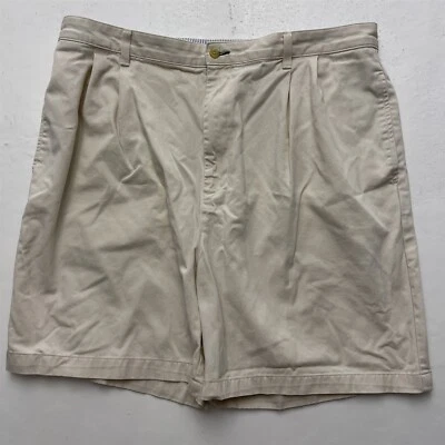 VTG Tommy Hilfiger 38 x 7" White Pleated Twill Classic Chino Shorts - Image 1 of 4