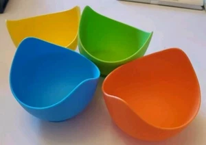 Egg Poacher/Holder Desert Cups Unbranded Silicone Cups Set of 4 Preowned - Picture 1 of 3