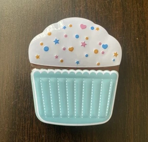 Amazon Gift Card Tin - Birthday Cupcake - Picture 1 of 3