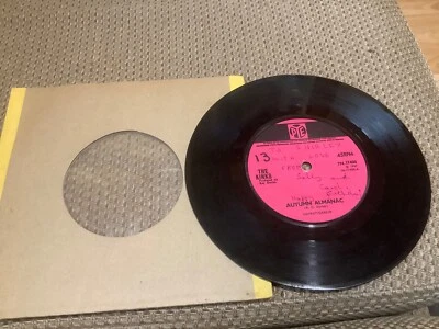 The Kinks - Autumn Almanac - 7" Vinyl Record - VG+ - Image 1 of 2