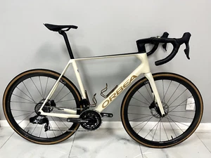 ORBEA ORCA M21eTEAM PWR 55cm- White/Gold (Sram Force with PM and Carbon Wheels) - Picture 1 of 4