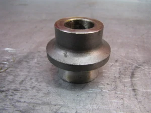 KAWASAKI Z750L KZ700Z700 TANDWIELHOUDER BUS SLEEVE BACK DRIVE HUB 42036-1036 - Picture 1 of 3