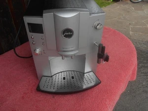 Jura        Kaffeevollautomat Kaffeemaschine - Bild 1 von 12