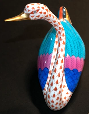 HEREND Schwan Vogel Figur in Rost Netzmuster mit Goldakzenten NEUWERTIG - Bild 1 von 4