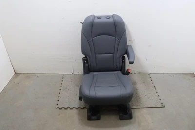 2022 - 2024 BUICK ENCLAVE REAR 2ND ROW RIGHT CAPTAINS SEAT ASSEMBLY OEM GRAY_HKE - Image 1 of 4