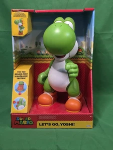 Super Mario Let's Go, Yoshi! 12 Zoll große interaktive Actionfigur - Bild 1 von 7
