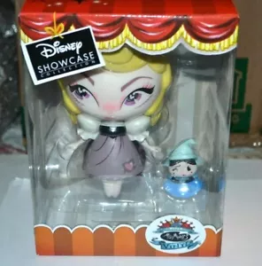 Disney Showcase Miss Mindy AURORA Designer Vinyl Collection Figure - Picture 1 of 6