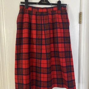 Vintage Pendleton Plaid Red Leslie Tartan Wool Pencil Skirt w/ Pockets - Size 12 - Picture 1 of 5