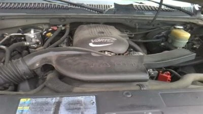 Used Air Cleaner Assembly fits: 2002 Chevrolet Tahoe w/o high capacity Grade A - Изображение 1 из 4