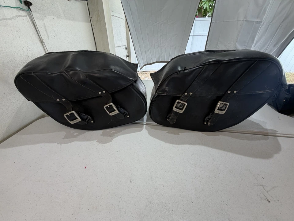 Triumph OEM Leather Saddlebags Hard Shell Cruiser Bags America Speedmaster - Image 1 of 4